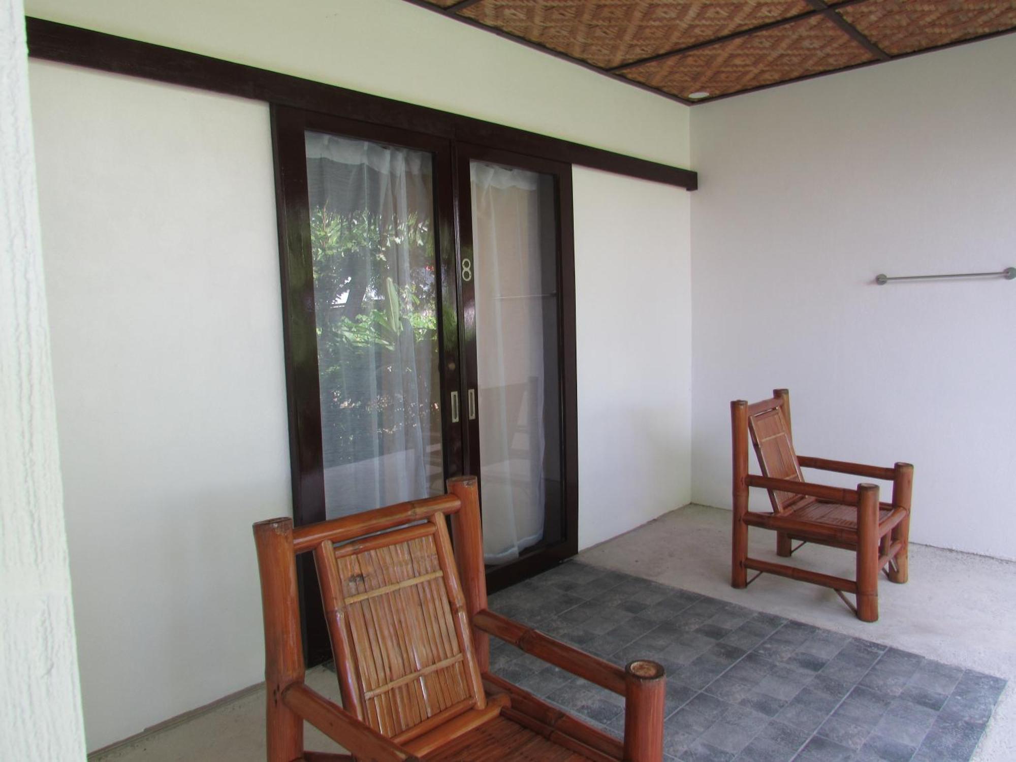 Dacozy Beach Resort Moalboal Bilik gambar